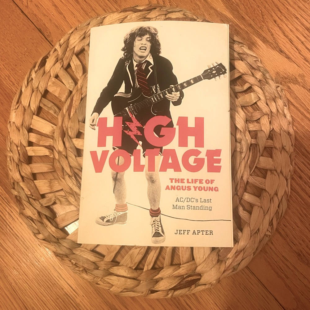 AC/DC Angus Young biography.